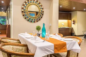 Treebo Premium Grand Emerald - Restaurant