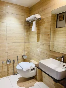 Kasa Hotel - Bathroom
