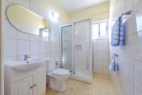 Hadjios Valley - Baño