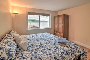 Lakefront Alton Bay Retreat w/ Dock Near Beaches! - Innenbereich