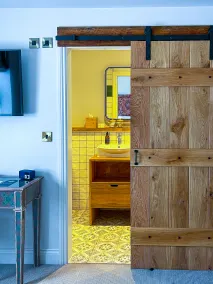 Parador 44 - Bathroom