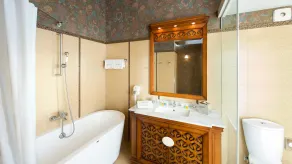 Das Palmenwald Schwarzwaldhof, BW Signature Collection - Bathroom