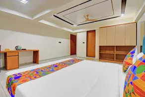 FabHotel New Moshi Grrand - Chambre