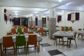 Hotel Bodh Vilas - Restaurant