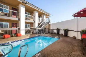 Rodeway Inn San Jose HWY-101 Tully Rd Exit - Pool