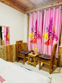 Vansh Green View Homestay - Chambre