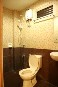 Casa Palmera Tourist Inn - Bathroom