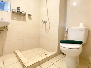 Restful And Functional Studio Apartment At Springlake Summarecon Bekasi - Badeværelse