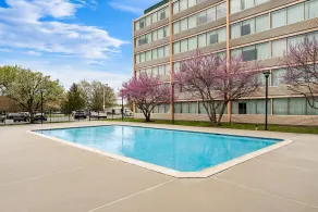 Quality Hotel Philadelphia Airport - Pool