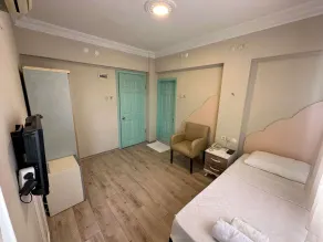 Hikmethan Otel - Habitación