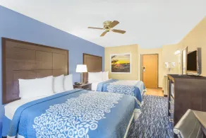Days Inn by Wyndham Moab - Room
