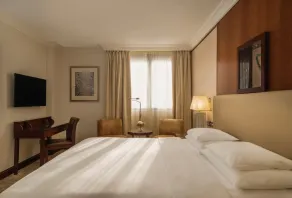 Sheraton Oman Hotel - Room