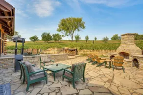 Stay & Sip: Group Ranch at Shamrock Hills Vineyard - Intérieur