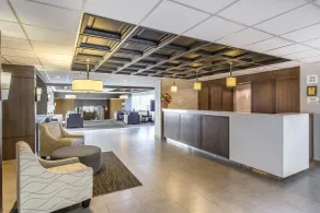 Quality Inn - Hall