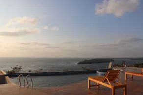 Sea Horizon Luxury Resort  - Piscina