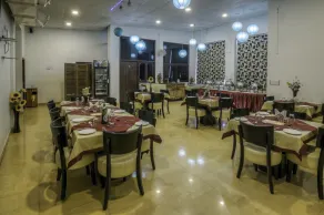 Shree Mohan Villas- Heritage Hotel - Restaurant