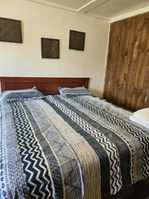 PALMERSTON LAKE MOTEL - Habitación