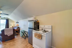 Cozy Lewisburg Getaway w/ Deck + Lake Access! - Interior