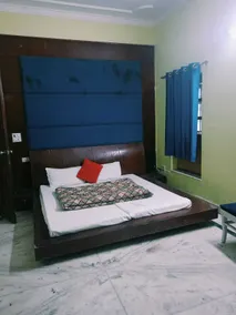 Hotel Queens Pearl Inn - Chambre