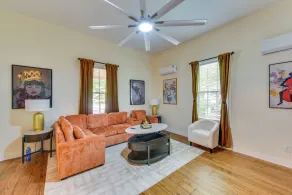 Walkable Gem in Historic Dtwn Cheraw! Group Ready - Interiør
