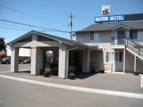 Western Motel - Hall