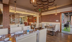 Treebo The Northern Retreat Resort With Mountain View - Restaurant