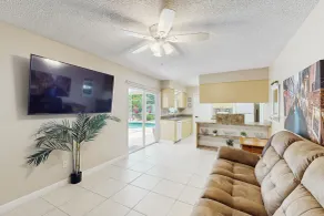 Pool Access! Dog-friendly Retreat 16 Mi to Orlando - Interior