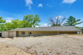 2 Decks, Lake Views! Group Escape in Osage Beach - Interiør