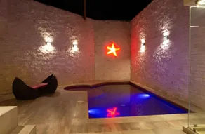 Bora Bora Suites & Villas - Piscina