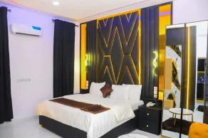 V City Lodge Hotel and Suites - Room