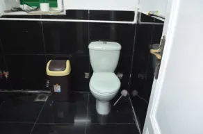 Colour Holidays - Bathroom