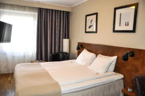 Best Western Plaza Hotel - Room