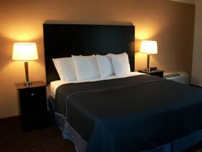 Americas Best Value Inn Romulus/Detroit Airport - Chambre