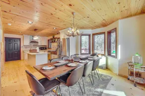 6BR Escape · Spa, Ski Hike, Fire Pit & Relax - Interiör