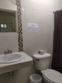 Hotel Relax Inn Tampico - Badrum
