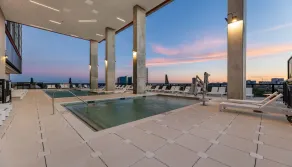 Sentral Forme Houston - Pool