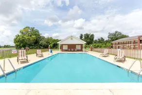 Super 8 by Wyndham Tallulah LA - Pool