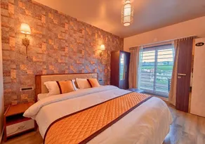 Ooty Blossom Retreat by VOYE HOMES - Rom
