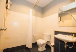Chalong Sea Breeze - Bathroom