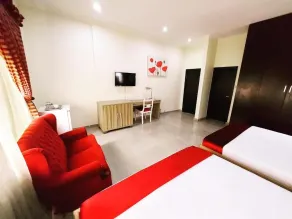 The Ambassadors Hotel - Room