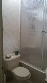 Victoria's Place - Bathroom