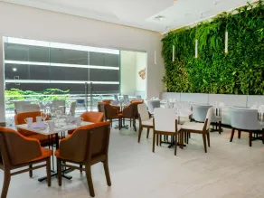 Hilton Garden Inn Santa Ana San Jose - Restaurant
