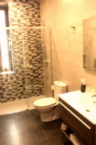 Un endroit conçu pour que vous profitiez de vacances reposantes à Luarca. - Salle de bain