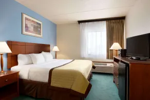 Ramada by Wyndham Fargo - Chambre