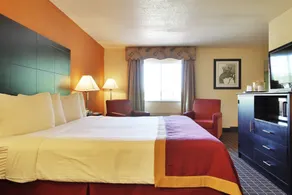 Baymont by Wyndham Muskegon - Chambre