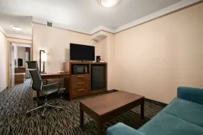 Best Western Plus Pitt Meadows Inn & Suites - Zimmer