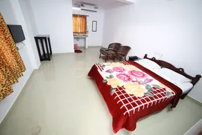 Dubai Hotel & Restaurant Kumarakom - Room