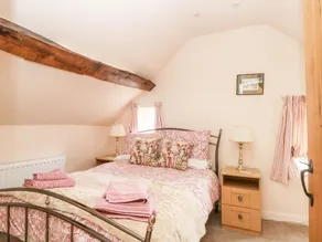 Chapel Cottage, BUNBURY - Rum