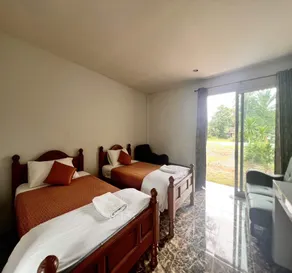 OYO 75517 Mananchaya Resort - Habitación
