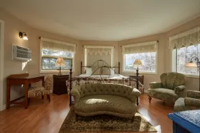 Lady MacDonald Country Inn - Habitación